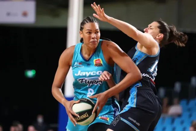 Liz Cambage